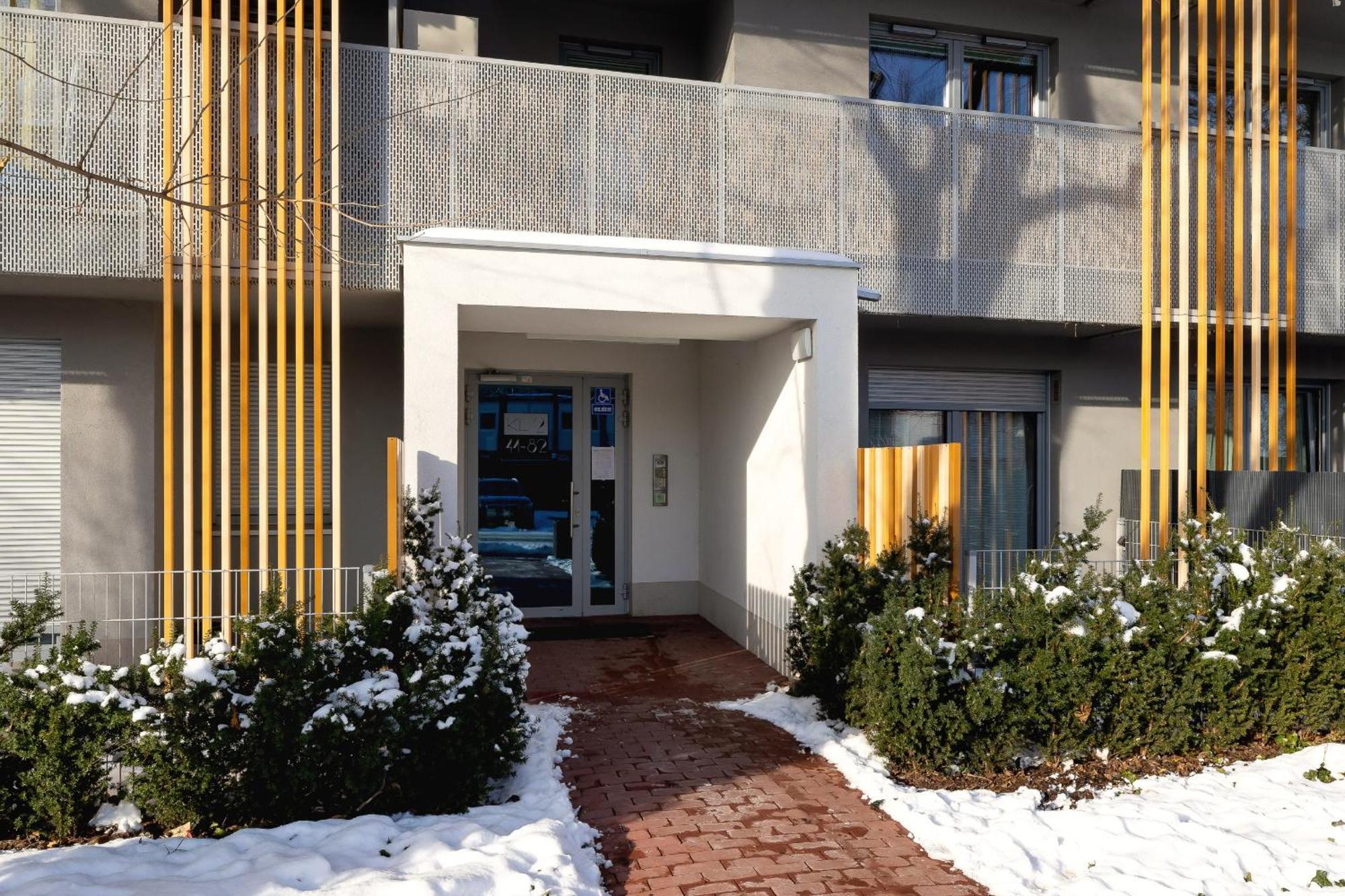 Prandoty Beautiful Apartment With Balcony Cracow By Renters Prestige Cracóvia Exterior foto